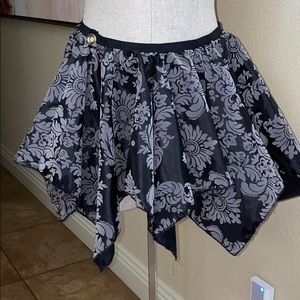 Damsel in this Dress add on skirt accessory.